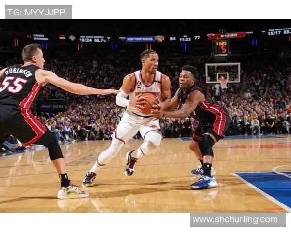 2011年NBA季后赛热火对决尼克斯的经典战役回顾与精彩瞬间分析