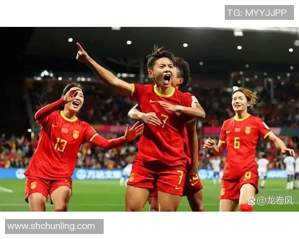 2013年中国足球队与伊朗队激战回顾及比赛精彩瞬间分析 2013年中国足球队与伊朗队激战回顾及比赛精彩瞬间分析