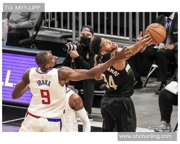 2019至2020赛季雄鹿与快船的精彩对决回顾与分析