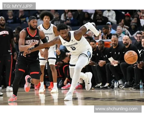 火箭队与灰熊队激战正酣2018年3月21日精彩回顾与赛后分析